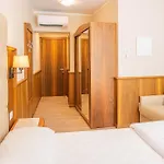 Hotel Centrale Otel 4*