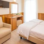 Hotel Centrale Otel