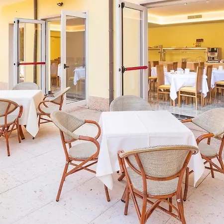 Hotel Centrale 4*