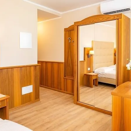 Hotel Centrale Hotel Garda (Verona)