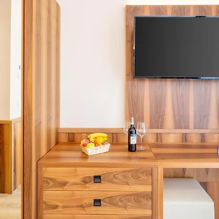 Hotel Centrale ガルダ