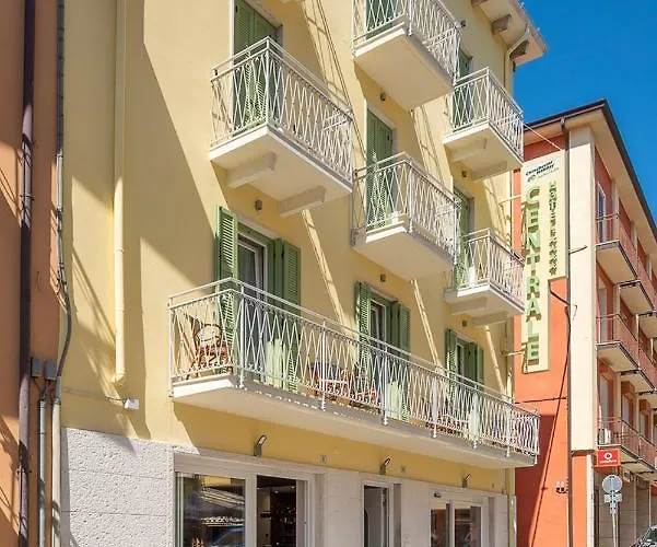 Hotel Centrale Отель