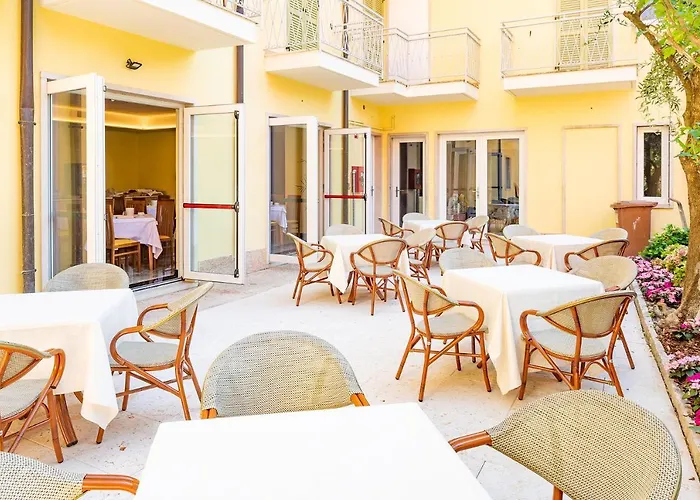 Hotel Centrale Hotel 4*