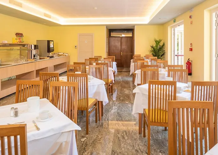 Hotel Centrale 酒店 加尔达