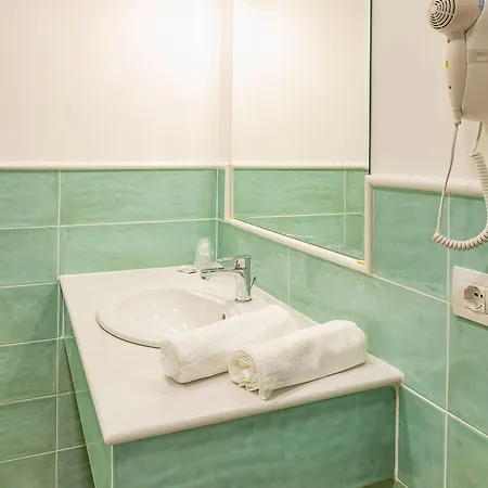 Hotel Centrale 4* Garda (Verona)