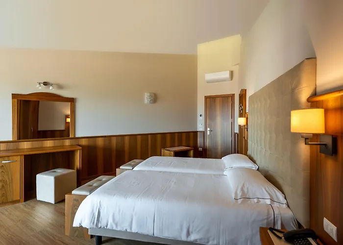 Hotel Centrale Ξενοδοχείο 4*