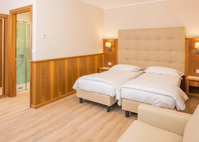 Hotel Centrale 4* Γκάρντα