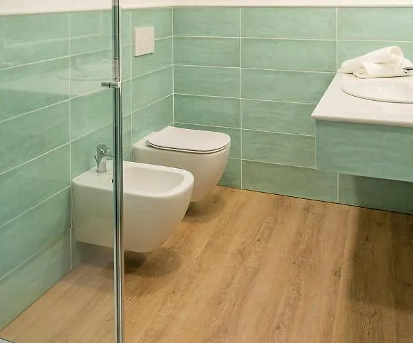 Hotel Centrale מלון גארדה