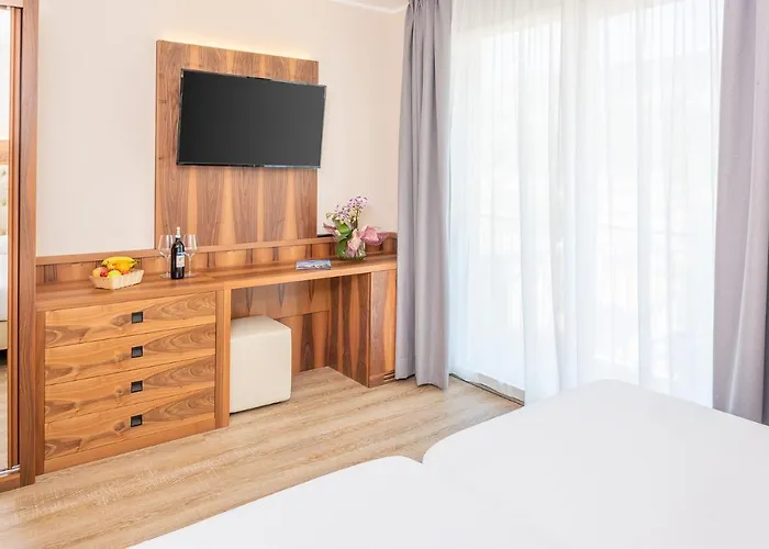 Hotel Centrale מלון 4*