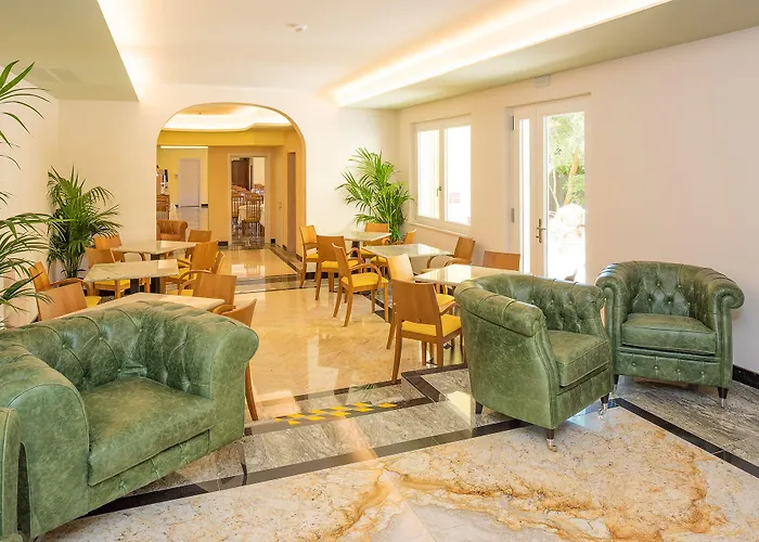 Hotel Centrale 4* גארדה